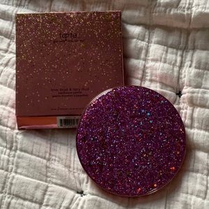 Taste eyeshadow pallet hardly touched